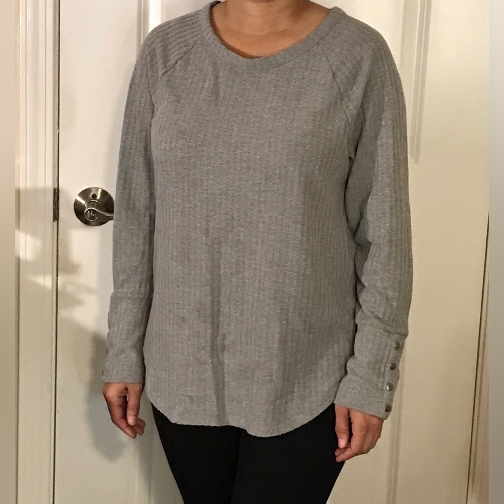 Chaser Thermal Waffle-knit Long Sleeve Top with wrist buttons Size Large